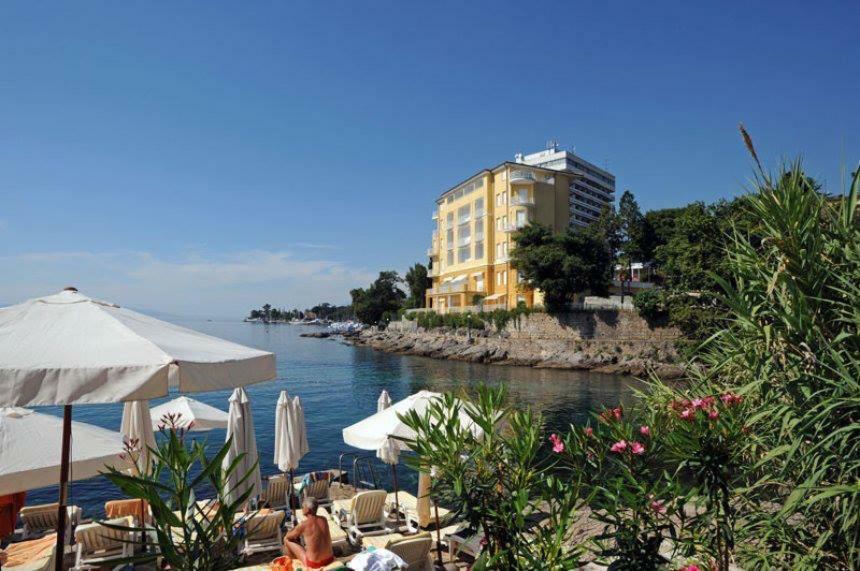 Opatija Apartment Luaran gambar
